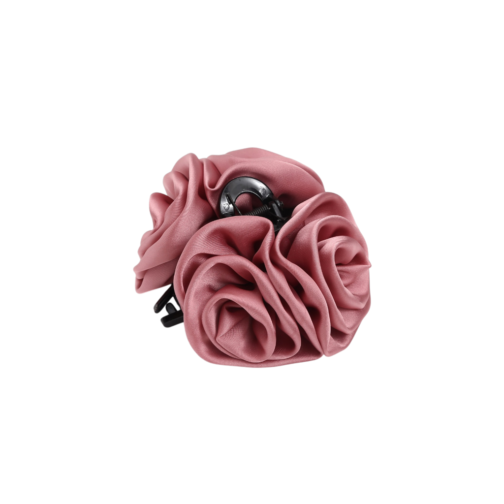 Pinza con diseño de flor de tela